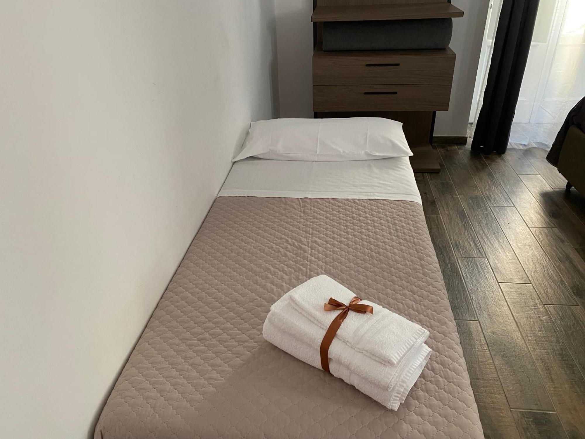 Holiday Guesthouse Salerno Szoba fotó